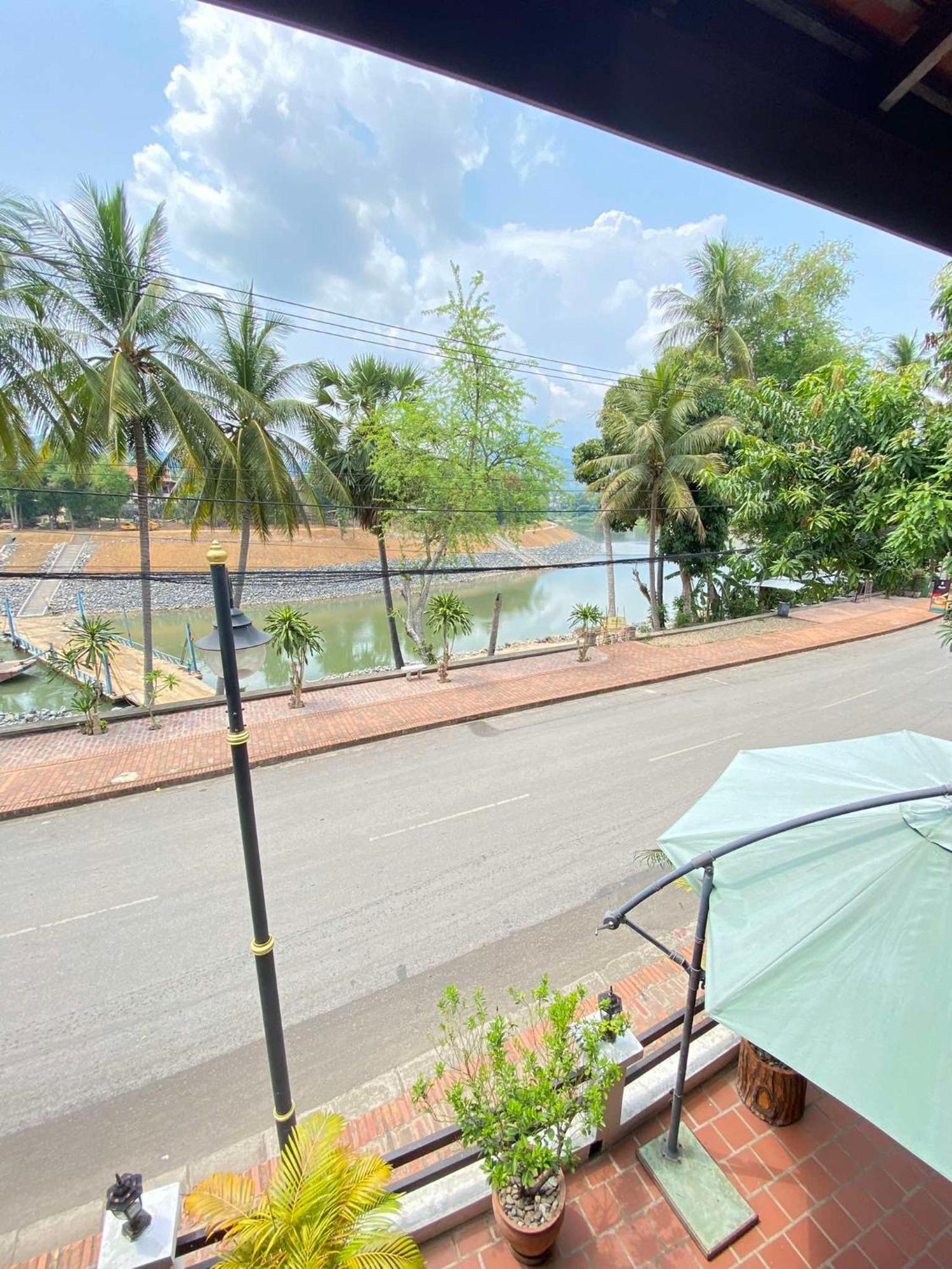 Golden Lotus Namkhan View Luang Prabang Ngoại thất bức ảnh